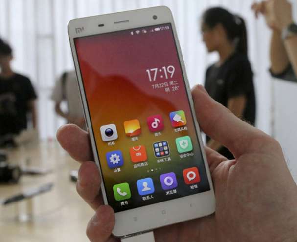 ಸ್ಮಾರ್ಟ್‌ಫೋನ್ ಮಾರಾಟದಲ್ಲಿ ತೀವ್ರ ಇಳಿಕೆ: ಉತ್ಪಾದನೆಯಲ್ಲಿ ಕಡಿತ